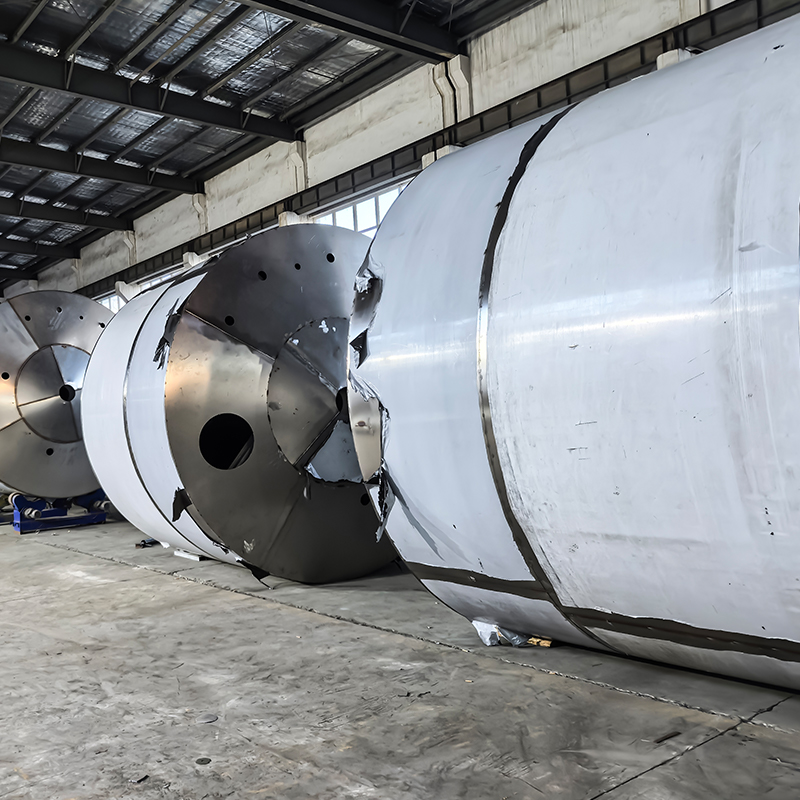 Skladovacie nádrže z nehrdzavejúcej ocele