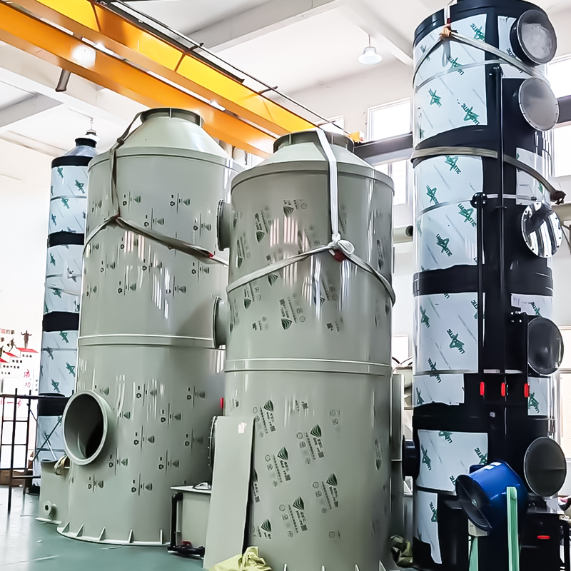 Striekacia veža z PVC